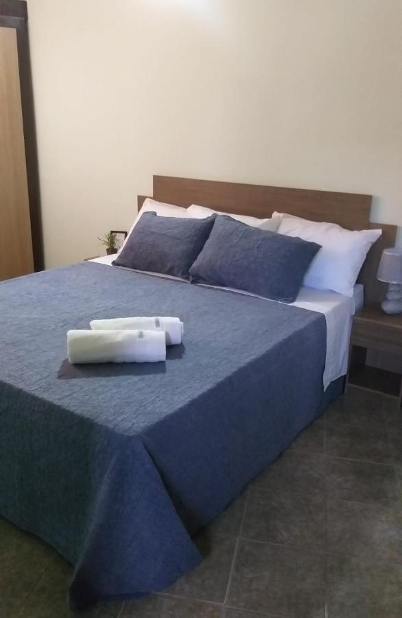 Saiyu Aeropuerto Bed & Breakfast Luque Ngoại thất bức ảnh